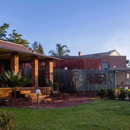 Crystal Rose Lodge Johannesburg Exterior photo